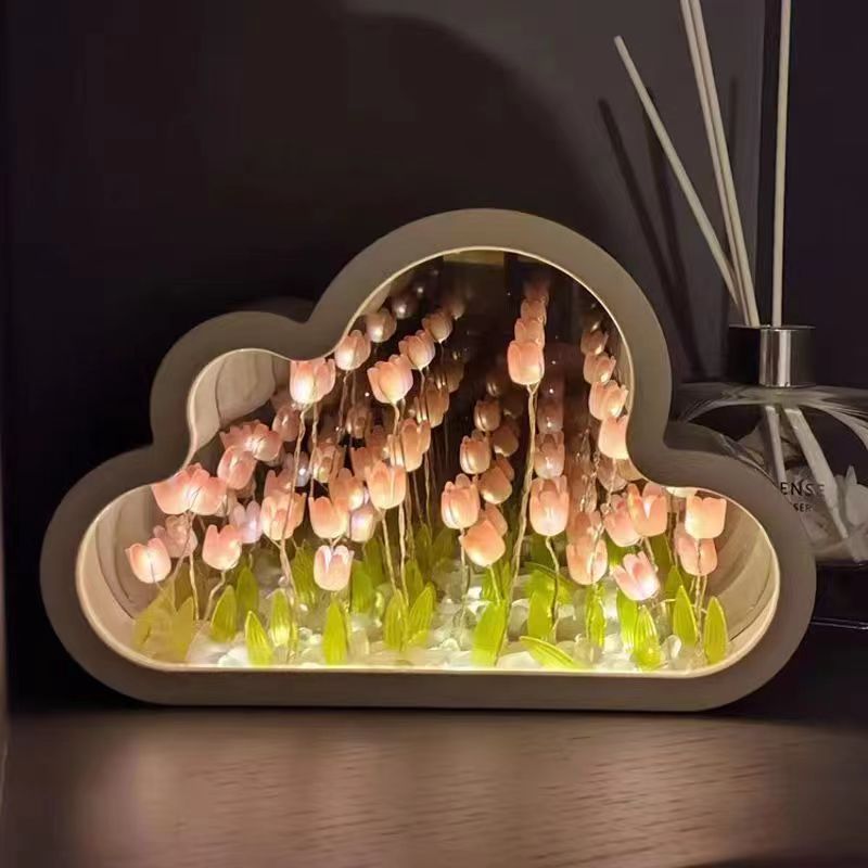 Cloud tulip mirror night light